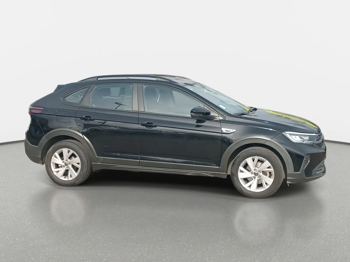 Volkswagen Nivus 1.0 Tsi Comfortline 4x2 At 5p año 2023