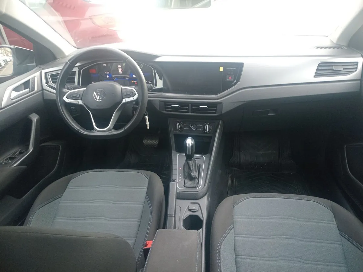 Volkswagen Nivus 1.0 Tsi Comfortline 4x2 At 5p año 2023