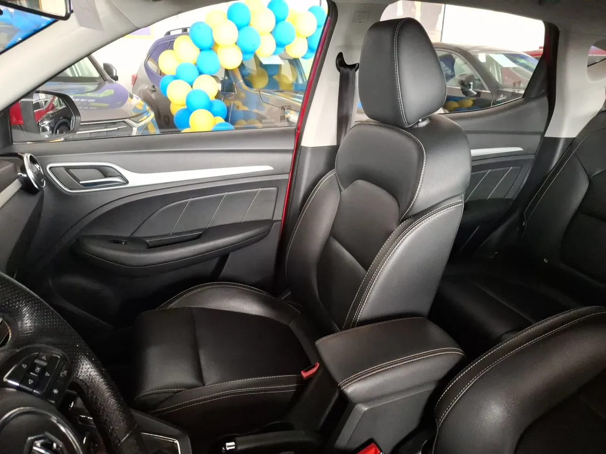 MG Mg Zs 1.5 Comfort 4x2 At 5p año 2023