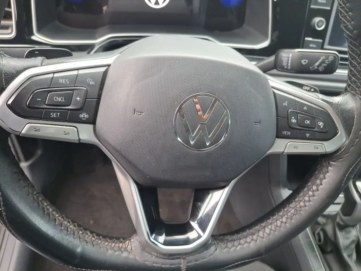 Volkswagen Nivus 1.0 Tsi Comfortline 4x2 At 5p año 2023