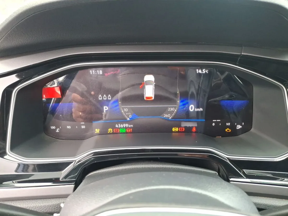 Volkswagen Nivus 1.0 Tsi Comfortline 4x2 At 5p año 2023