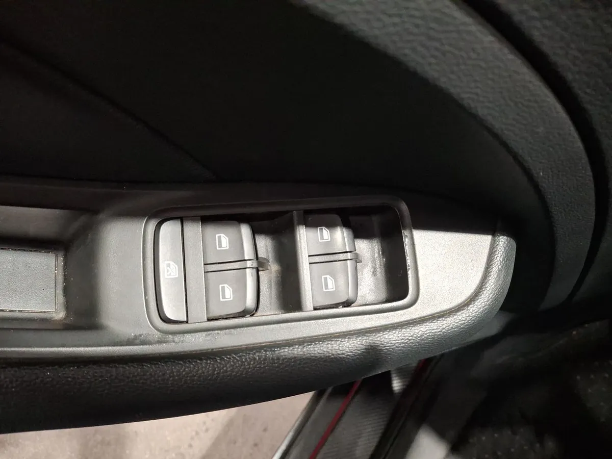 MG Mg Zs 1.5 Comfort 4x2 At 5p año 2023
