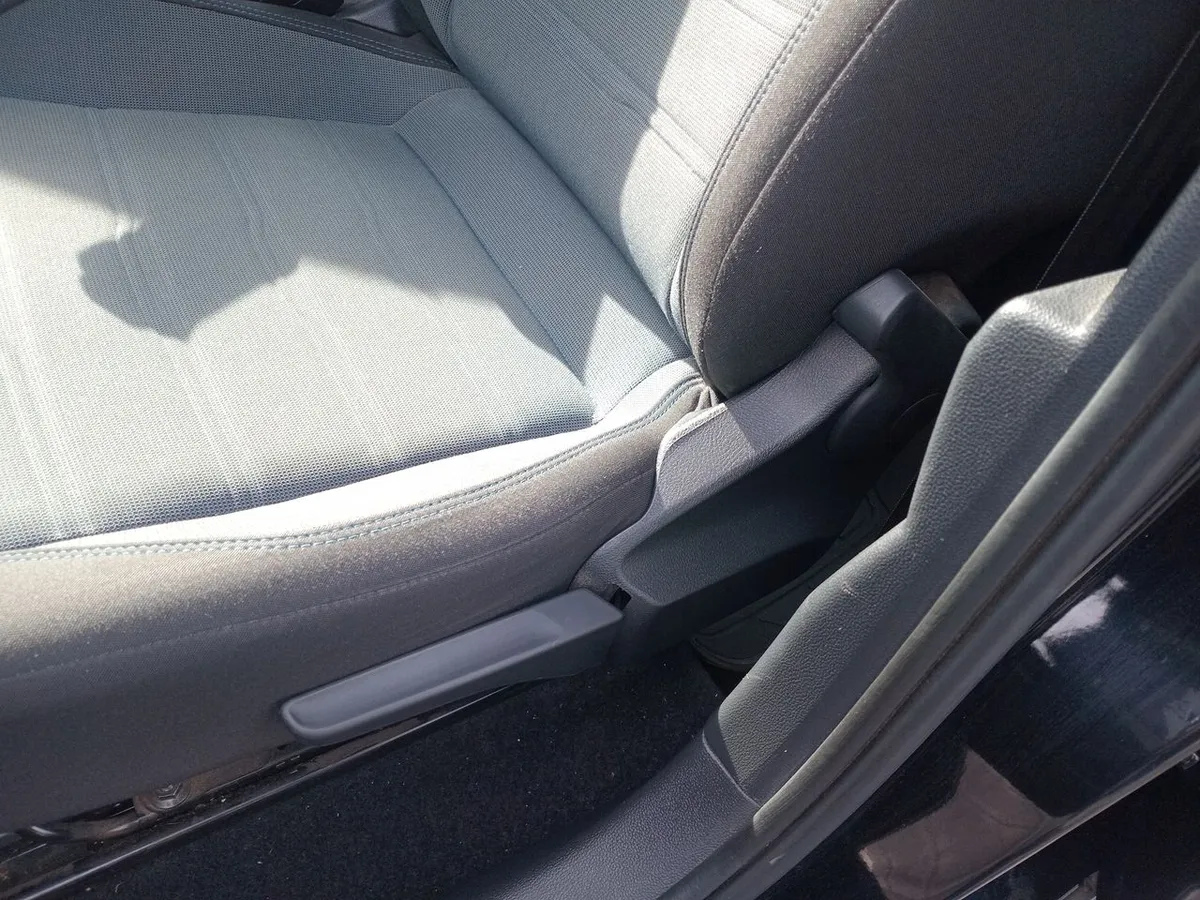 Volkswagen Nivus 1.0 Tsi Comfortline 4x2 At 5p año 2023