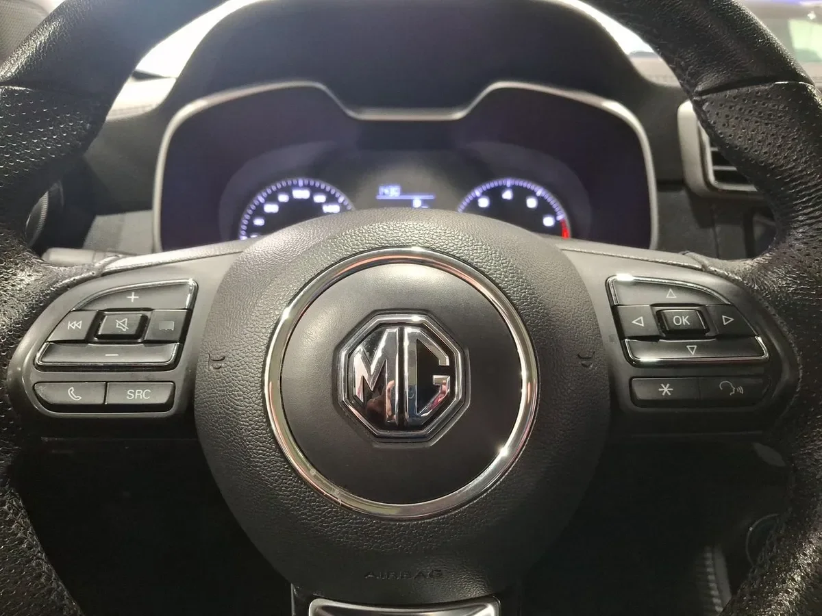 MG Mg Zs 1.5 Comfort 4x2 At 5p año 2023