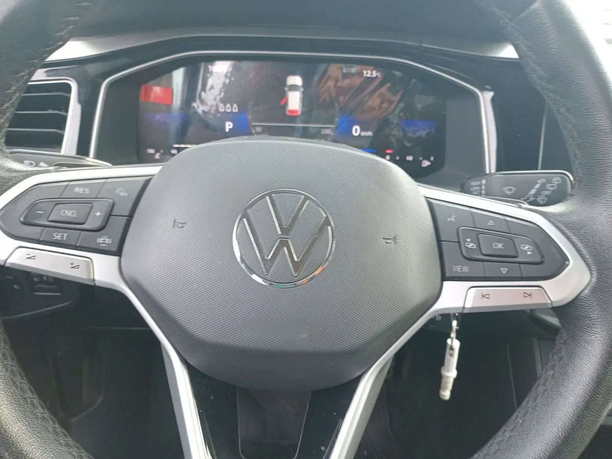 Volkswagen Nivus 1.0 Tsi Comfortline 4x2 At 5p año 2023