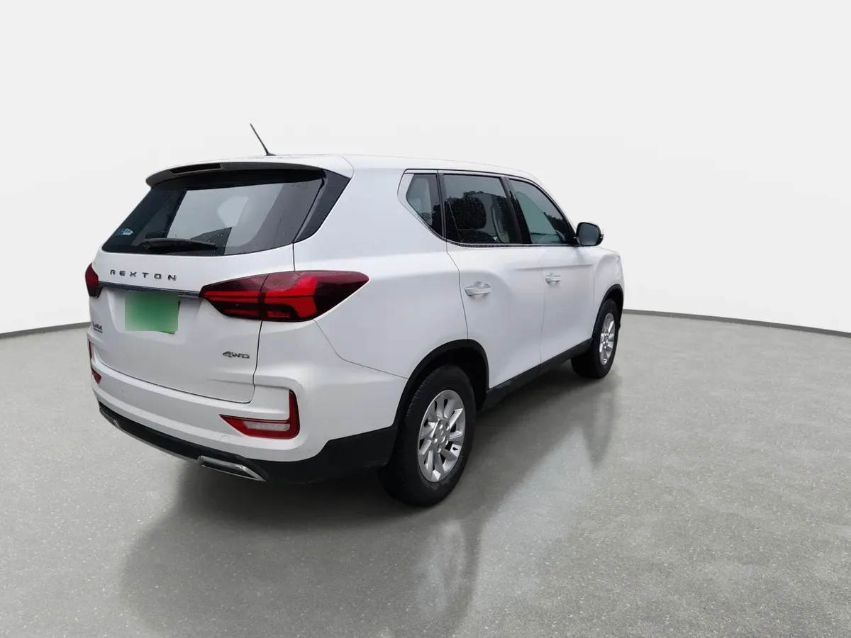 Ssangyong Rexton 2.0t Lx Awd 6ab 6at 5p año 2023