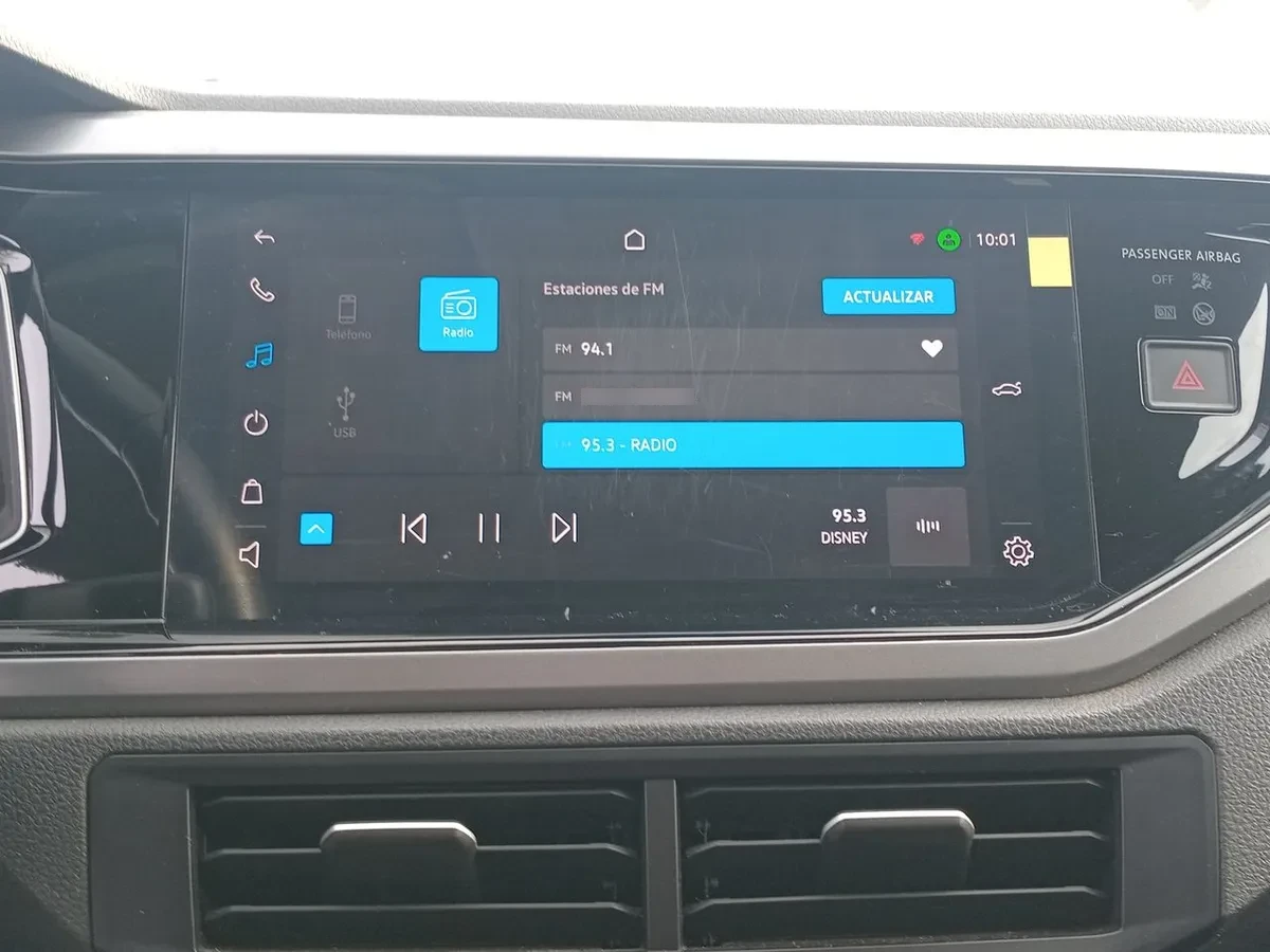 Volkswagen Nivus 1.0 Tsi Comfortline 4x2 At 5p año 2023