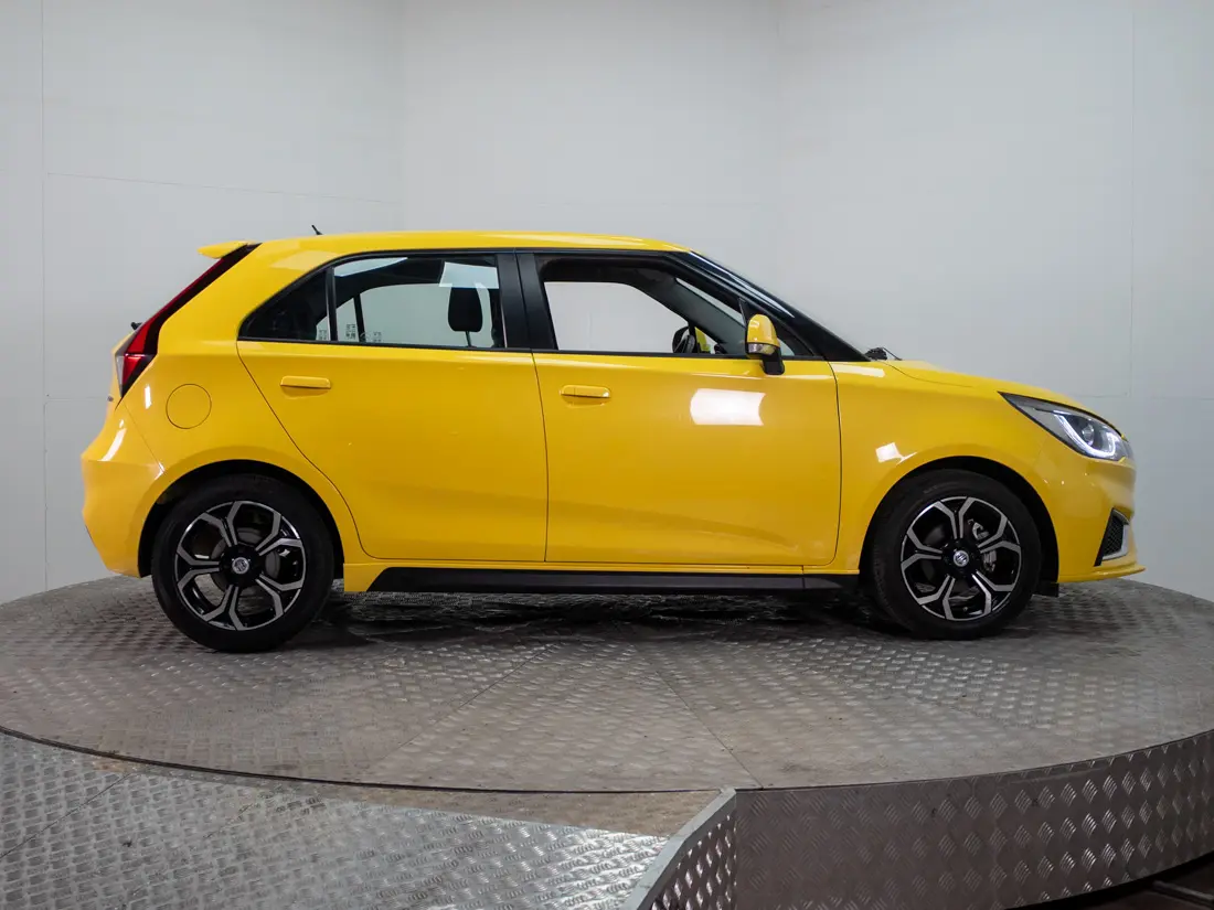 MG 3 Mg 3 1.5 Com Mt año 2024