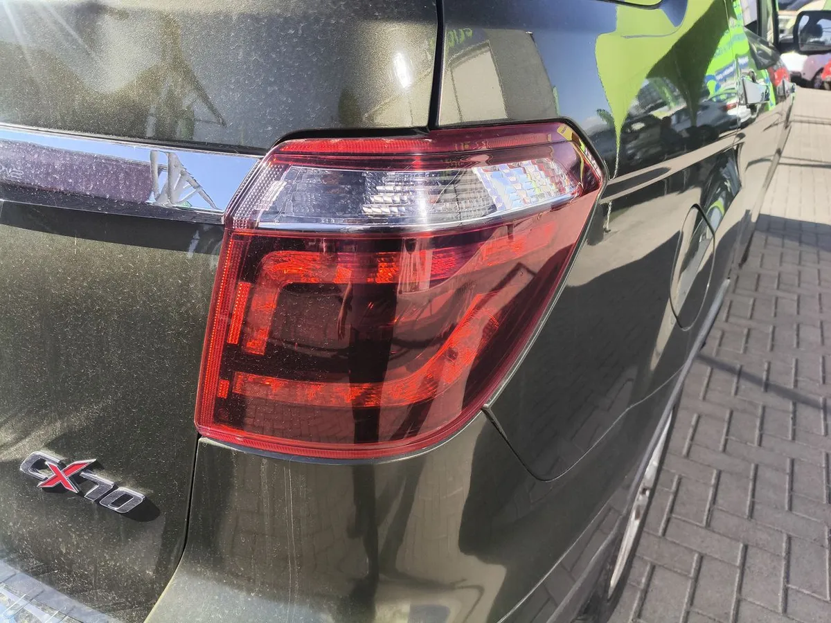 Changan Cx70 1.6 Luxury 4x2 Mt 5p año 2019