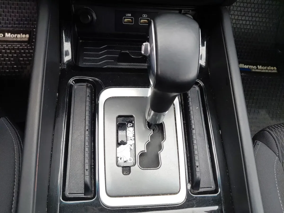 Ssangyong Rexton 2.0t Lx Awd 6ab 6at 5p año 2023
