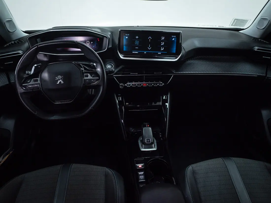 Peugeot 2008 2008 1.5 Allure Bluehdi 130 At Diesel año 2022