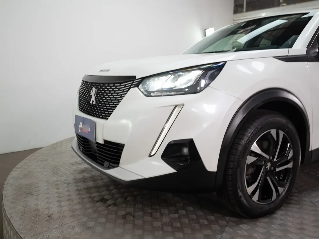 Peugeot 2008 2008 1.5 Allure Bluehdi 130 At Diesel año 2022