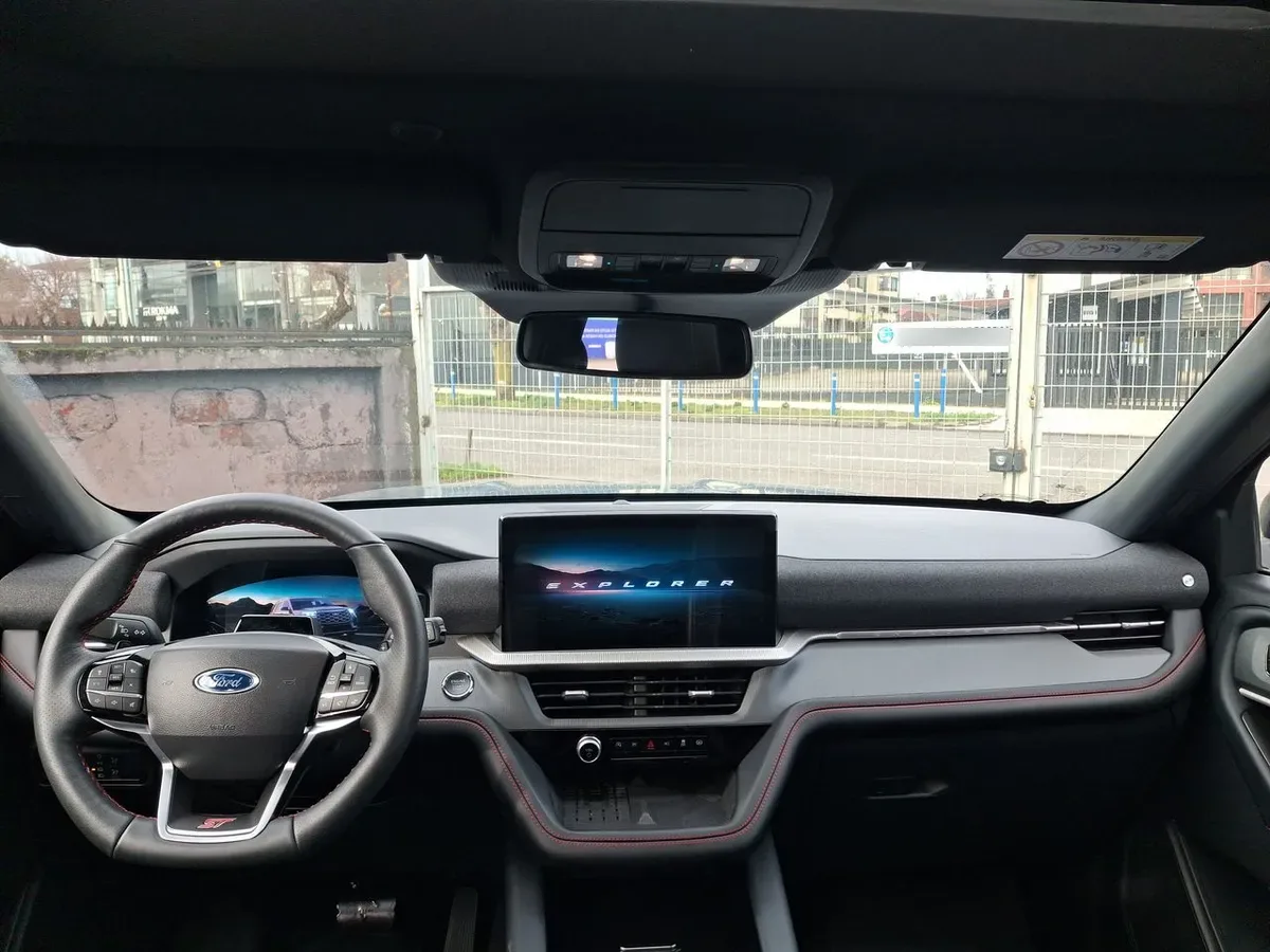 Ford Explorer 3.0 St 4wd At 5p año 2025