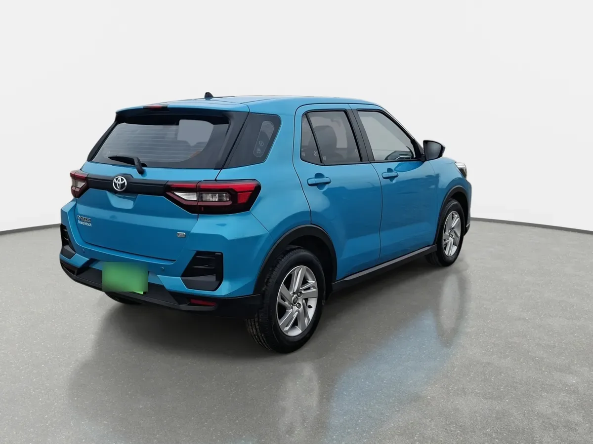 Toyota Raize 1.2 E 4x2 At 5p año 2022