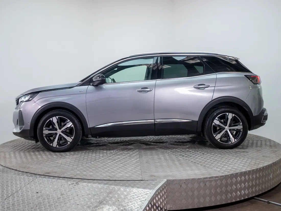 Peugeot 3008 1.6 Gt Puretech 180 At año 2022