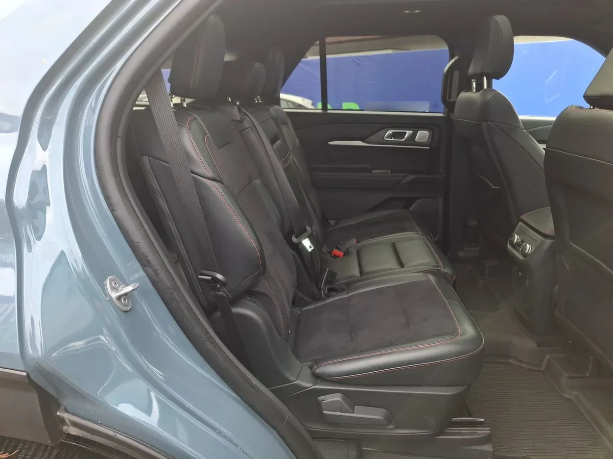 Ford Explorer 3.0 St 4wd At 5p año 2025