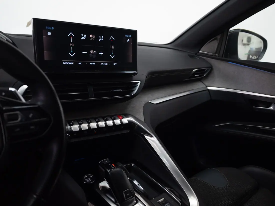 Peugeot 3008 1.6 Gt Puretech 180 At año 2022
