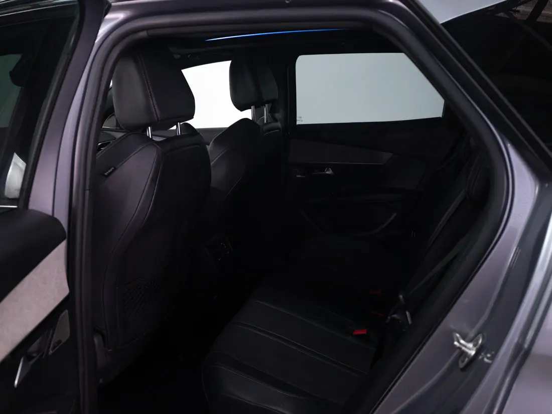 Peugeot 3008 1.6 Gt Puretech 180 At año 2022