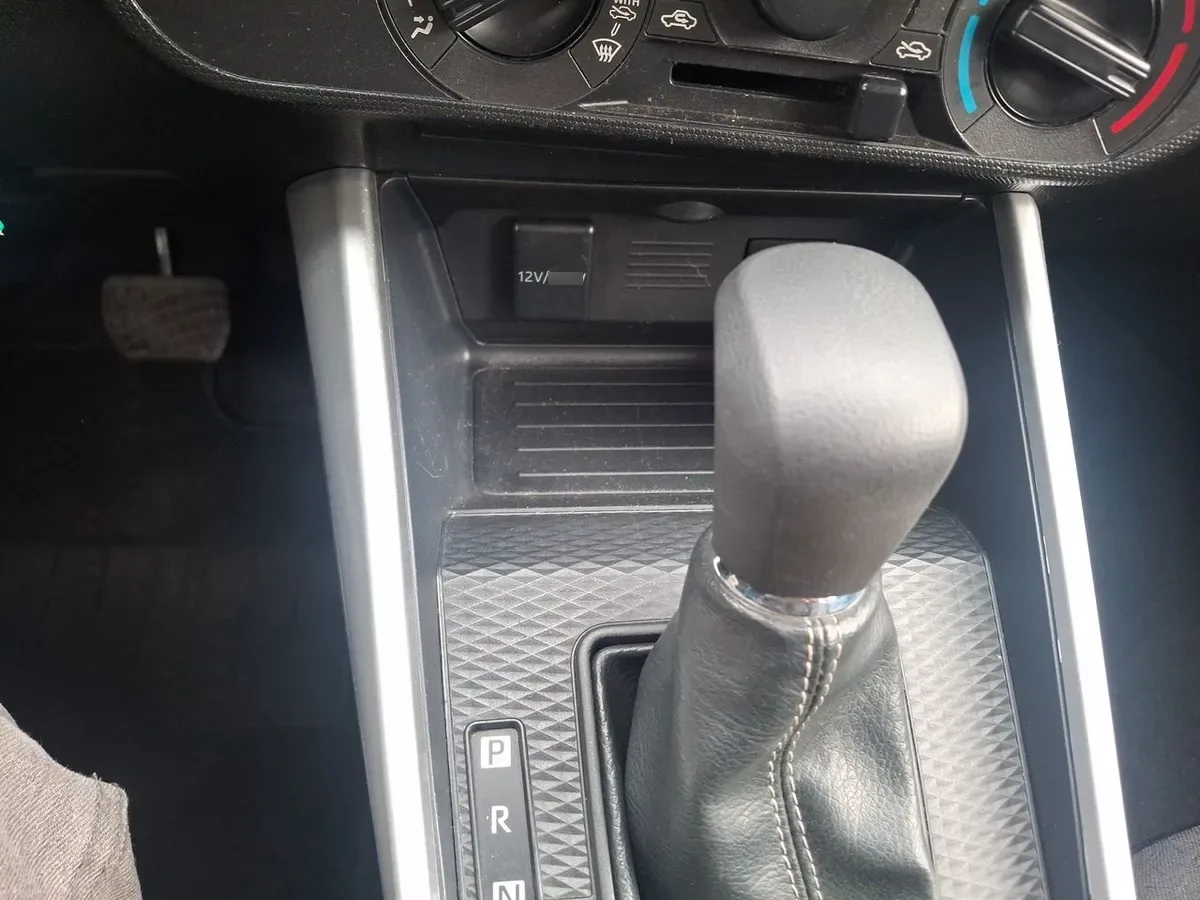 Toyota Raize 1.2 E 4x2 At 5p año 2022