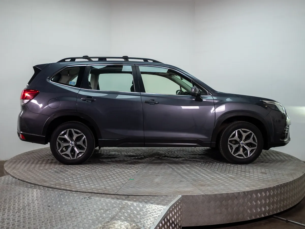 Subaru Forester Forester 2.0 Dynamic Eyesight At 4x4 año 2023
