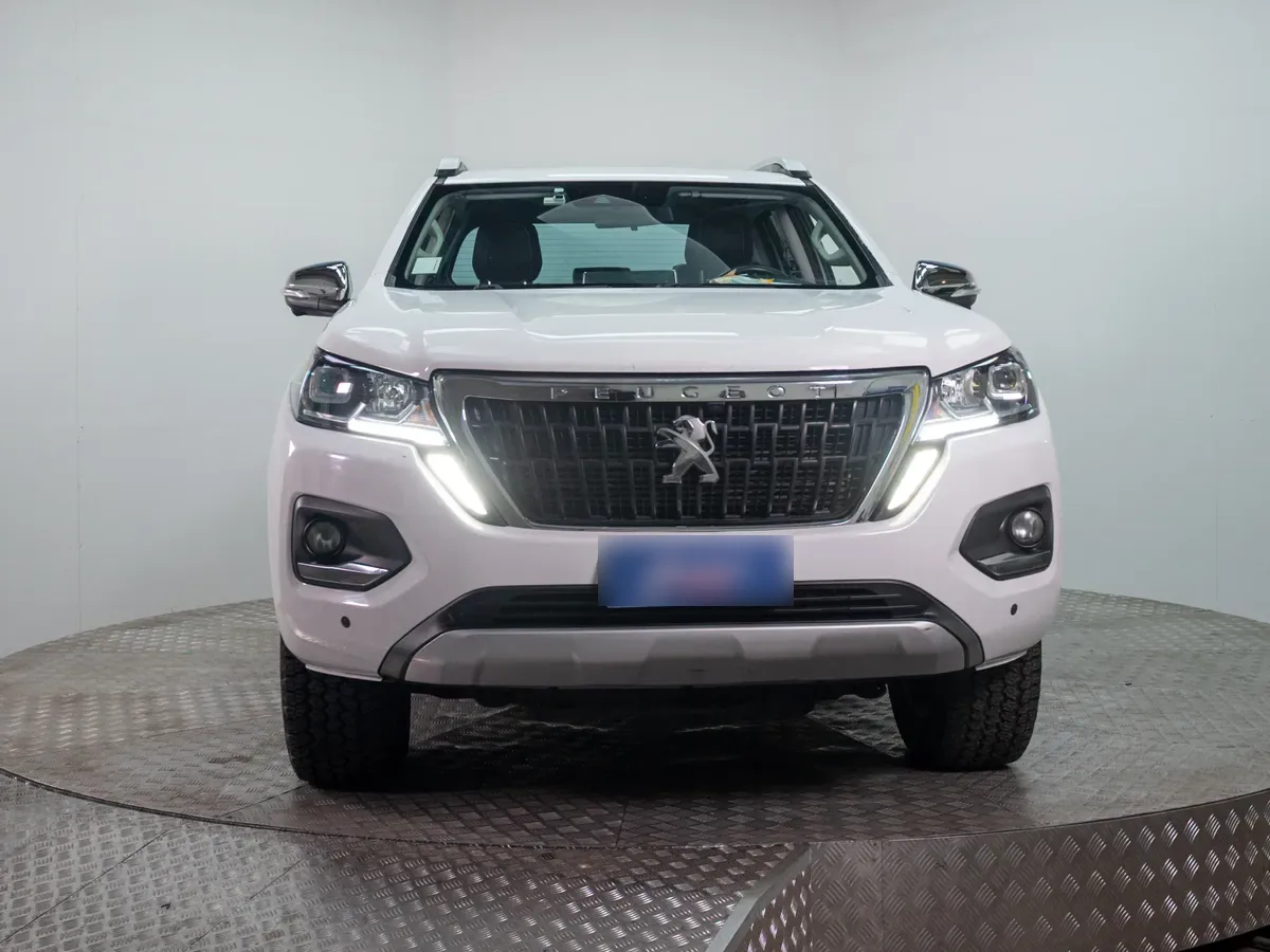 Peugeot Landtrek Landtrek 2.2 Action4 Bluehdi 180 At 4x4 Diesel año 2024