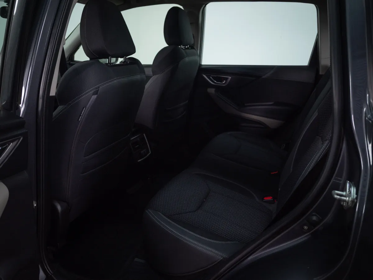 Subaru Forester Forester 2.0 Dynamic Eyesight At 4x4 año 2023