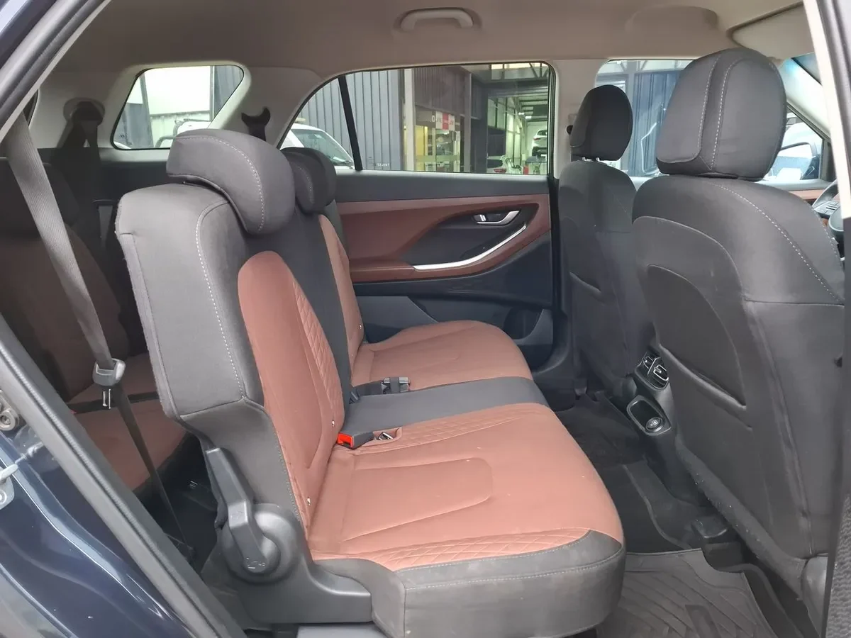 Hyundai Creta Grand 2.0 Plus Su2i 4x2 Mt 5p año 2025