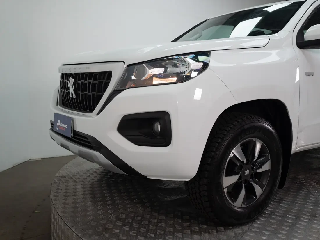 Peugeot Landtrek Landtrek 2.2 Active Bluehdi Diesel 4x4 180hp Mt 4p año 2025