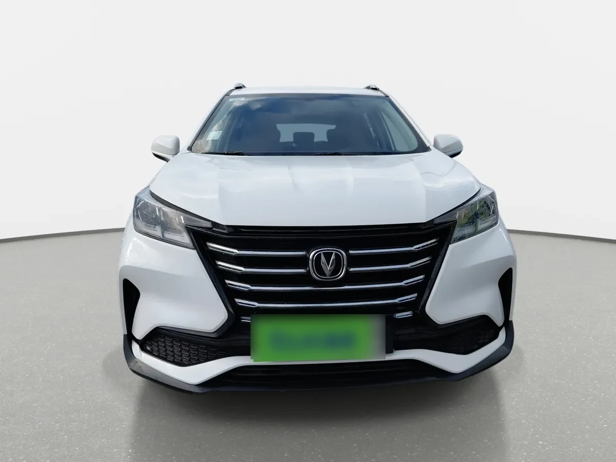 Changan Cs15 1.5 Luxury 4x2 Mt 5p año 2023