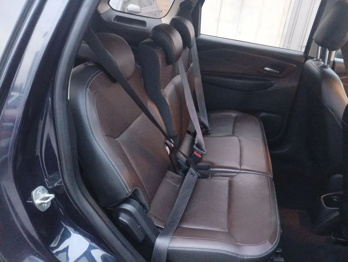 Chevrolet Spin 1.8 Ltz 4x2 Mt 5p año 2021