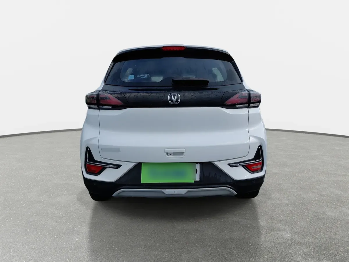 Changan Cs15 1.5 Luxury 4x2 Mt 5p año 2023