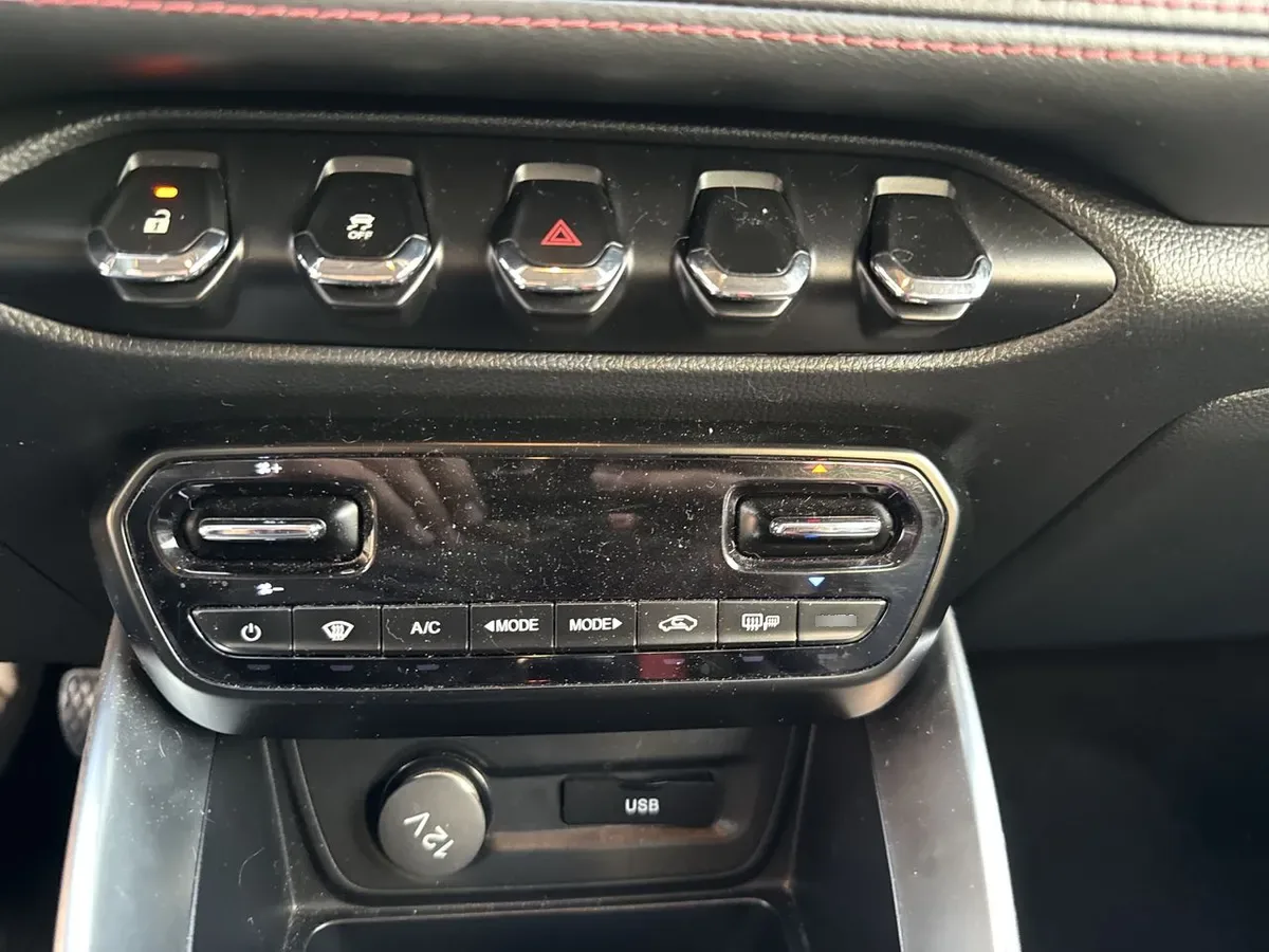 Chevrolet Groove 1.5 Premier R 4x2 Mt 5p año 2024