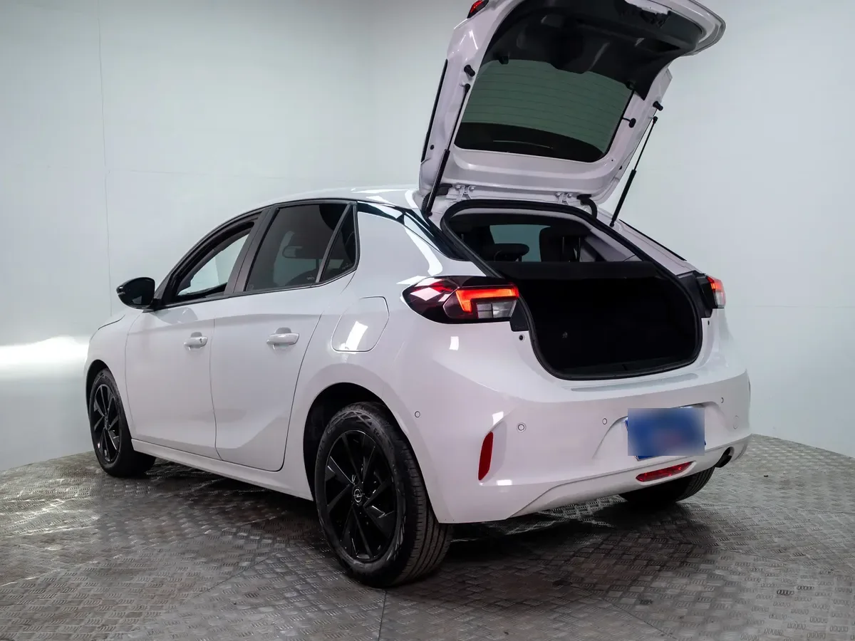 Opel Corsa 1.2 Edition Mt año 2024