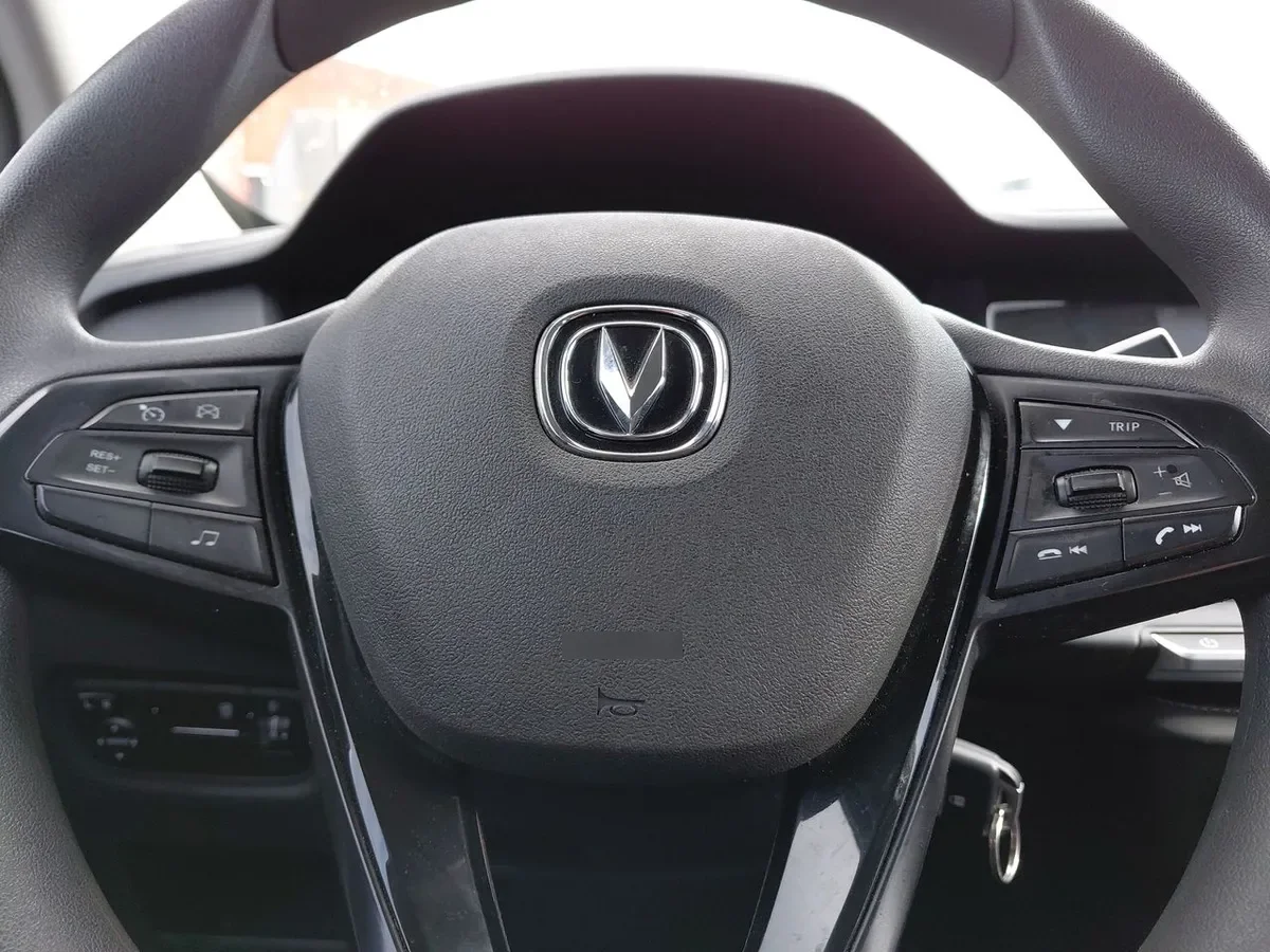 Changan Cs15 1.5 Luxury 4x2 Mt 5p año 2023