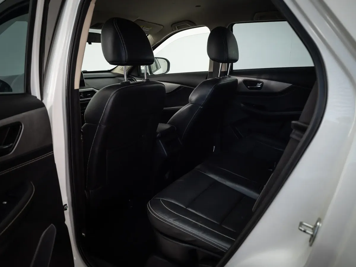 DFSK Suv 560 560 1.8 Comfort Mt año 2023