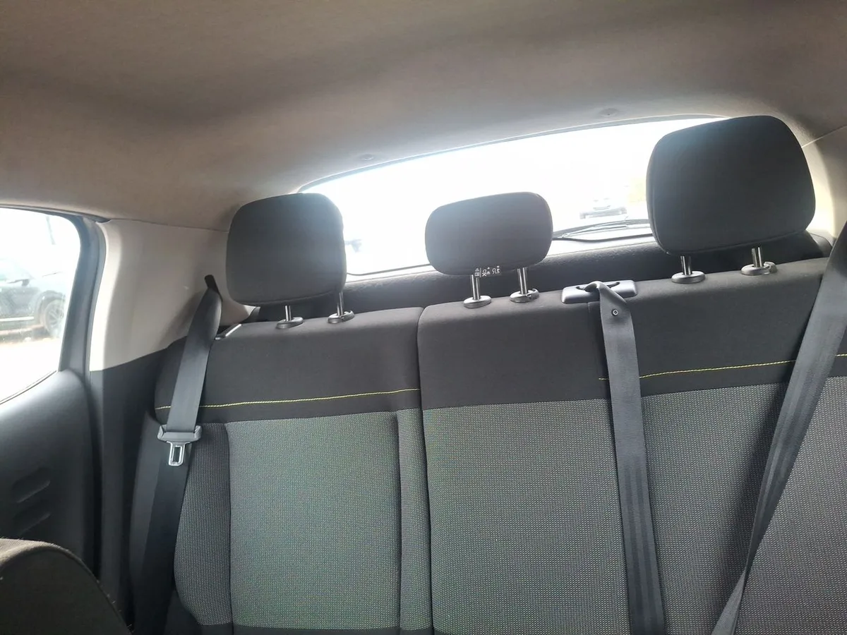 Citroen C3 1.2 Puretech Feel 4x2 110 Ss Eat6 Hb At 5p año 2021