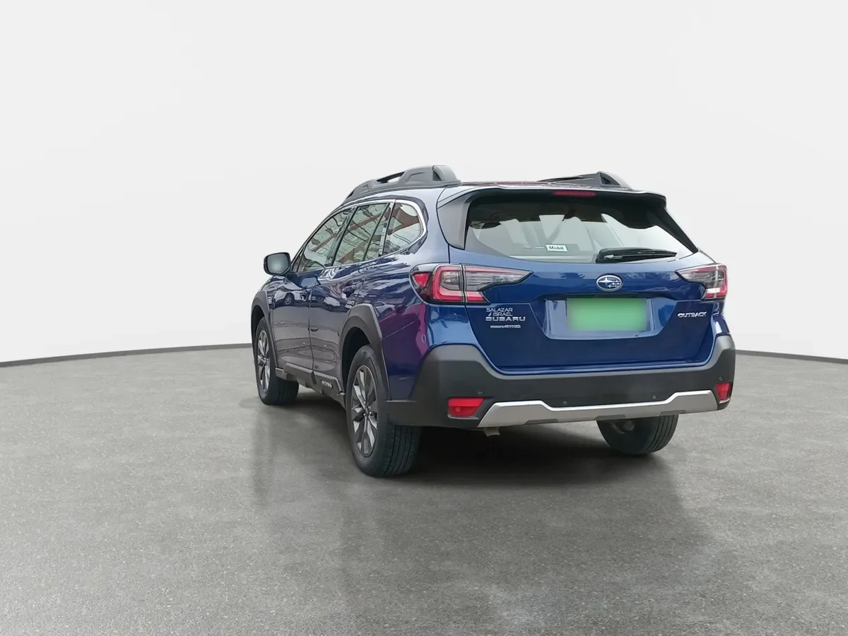 Subaru Outback 2.5i Dynamic Awd Cvt At 5p año 2023