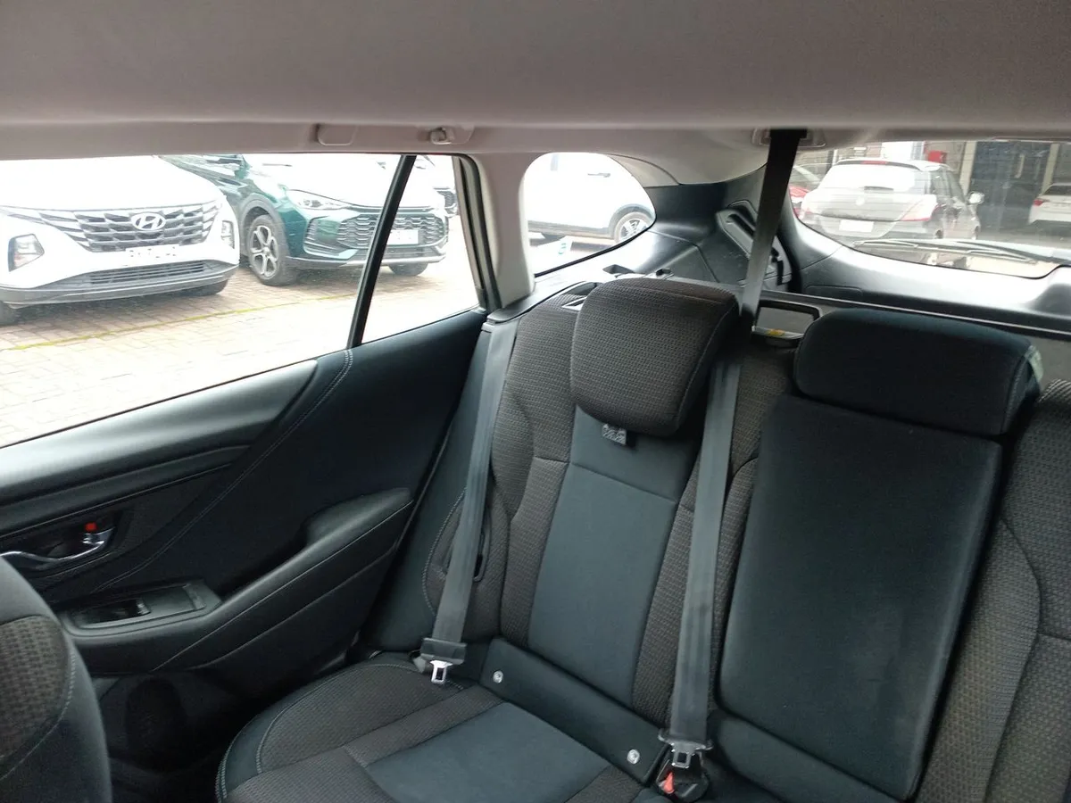 Subaru Outback 2.5i Dynamic Awd Cvt At 5p año 2023