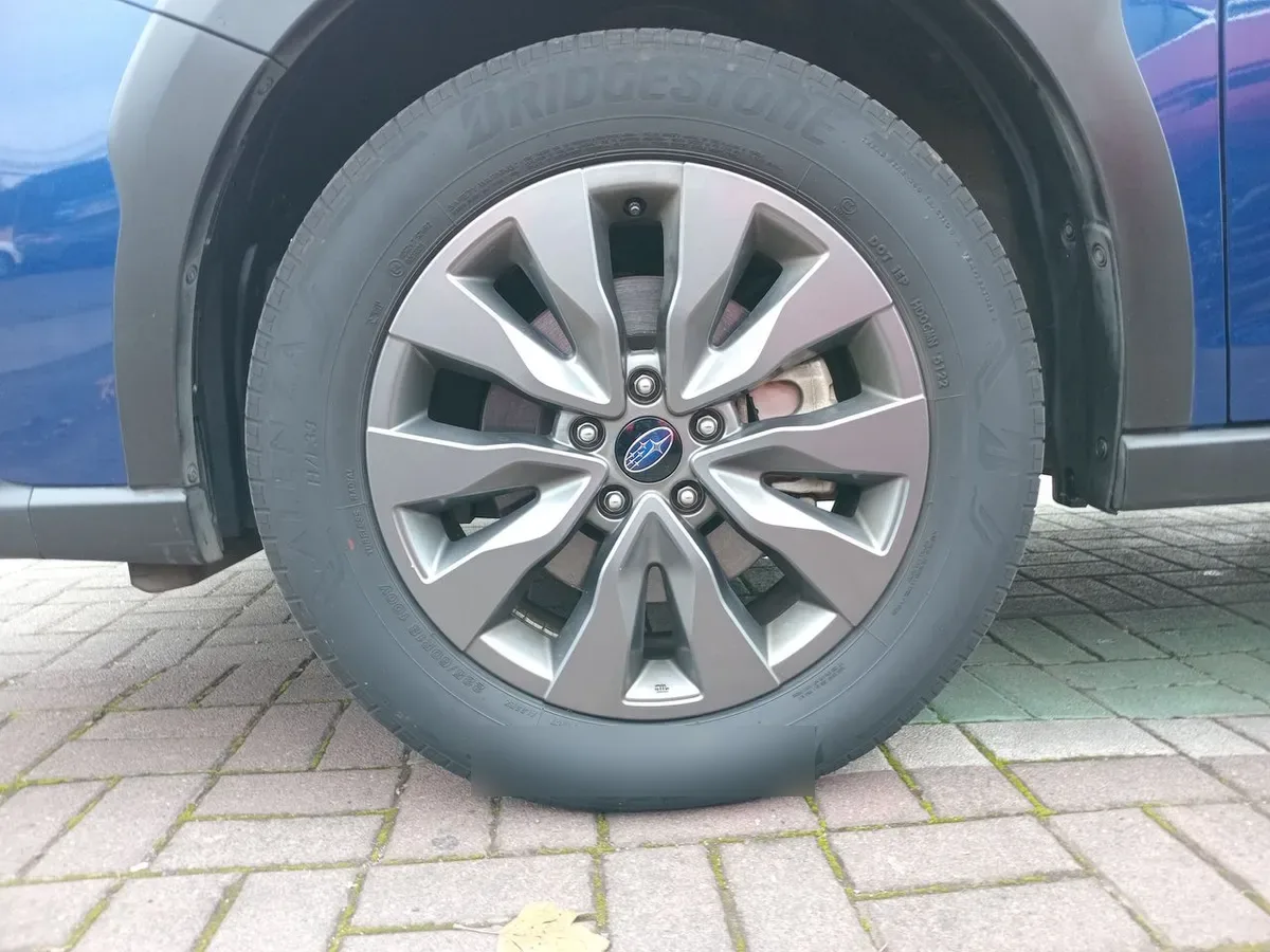 Subaru Outback 2.5i Dynamic Awd Cvt At 5p año 2023