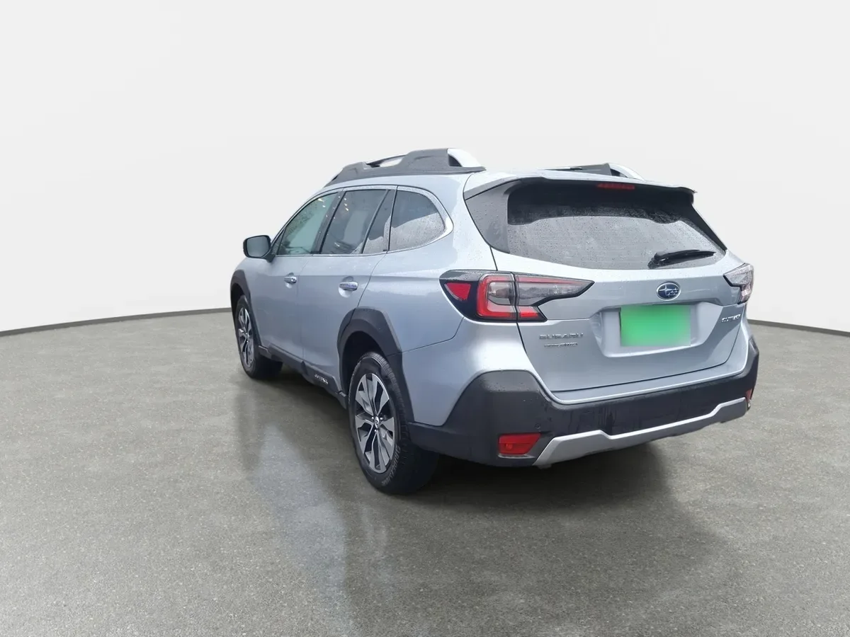 Subaru Outback 2.5i Touring Awd Cvt At 5p año 2025