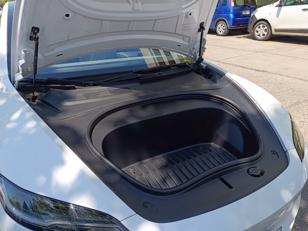 Tesla Model 3 Dual Motor-Long Range año 2025