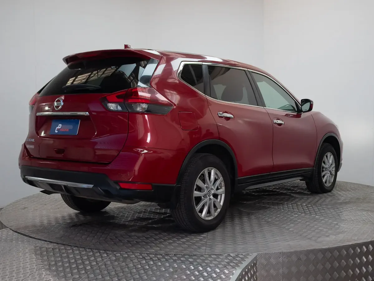 Nissan X-Trail X-Trail 2.5 Sense 4x2 3row Cvt At 5p año 2023