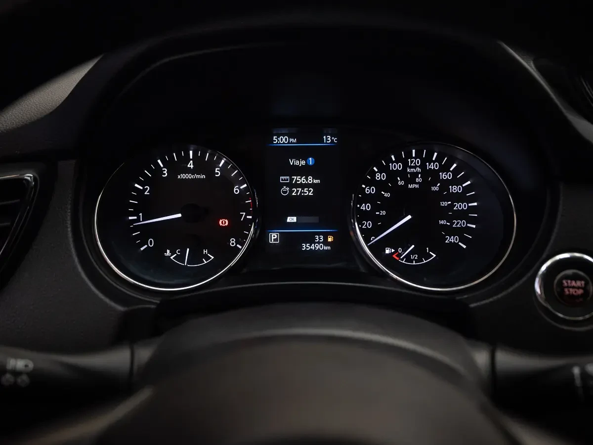 Nissan X-Trail X-Trail 2.5 Sense 4x2 3row Cvt At 5p año 2023