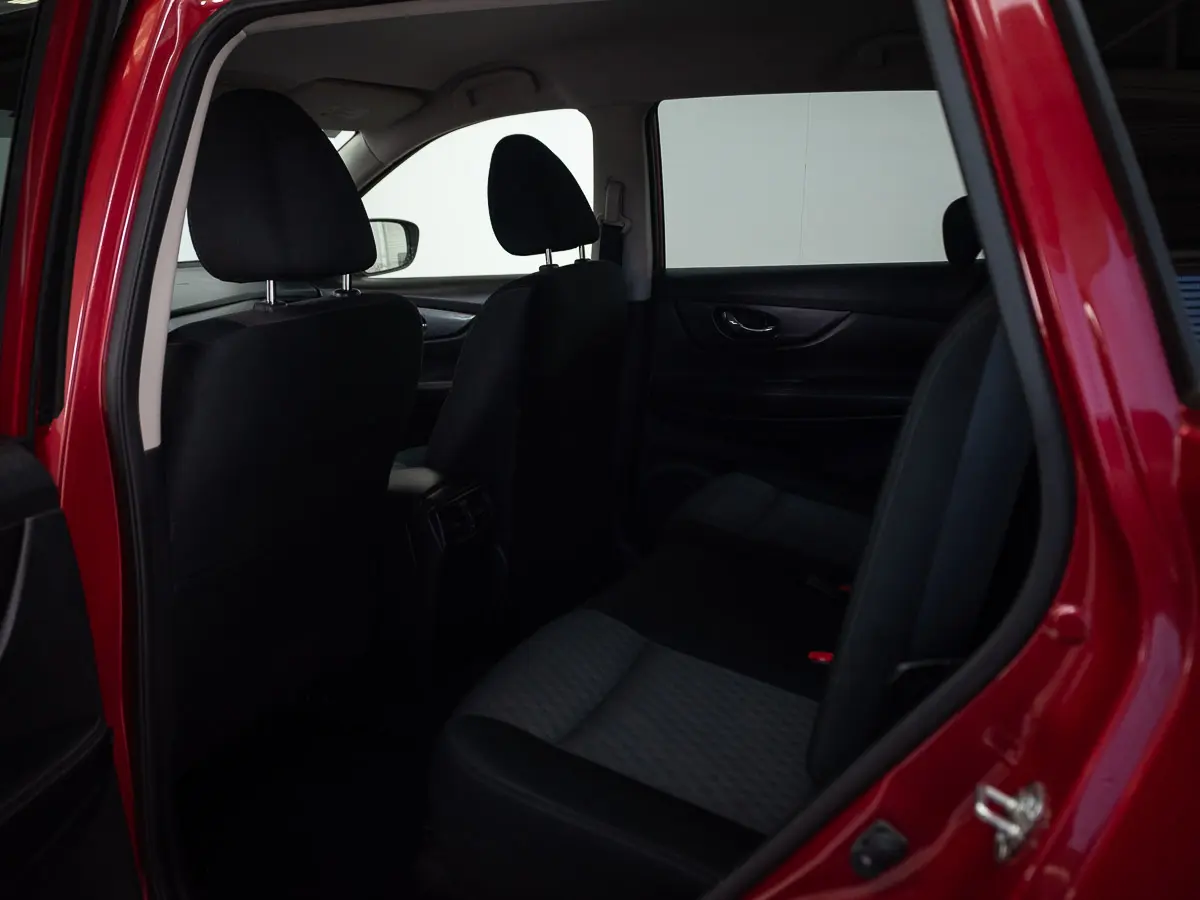 Nissan X-Trail X-Trail 2.5 Sense 4x2 3row Cvt At 5p año 2023