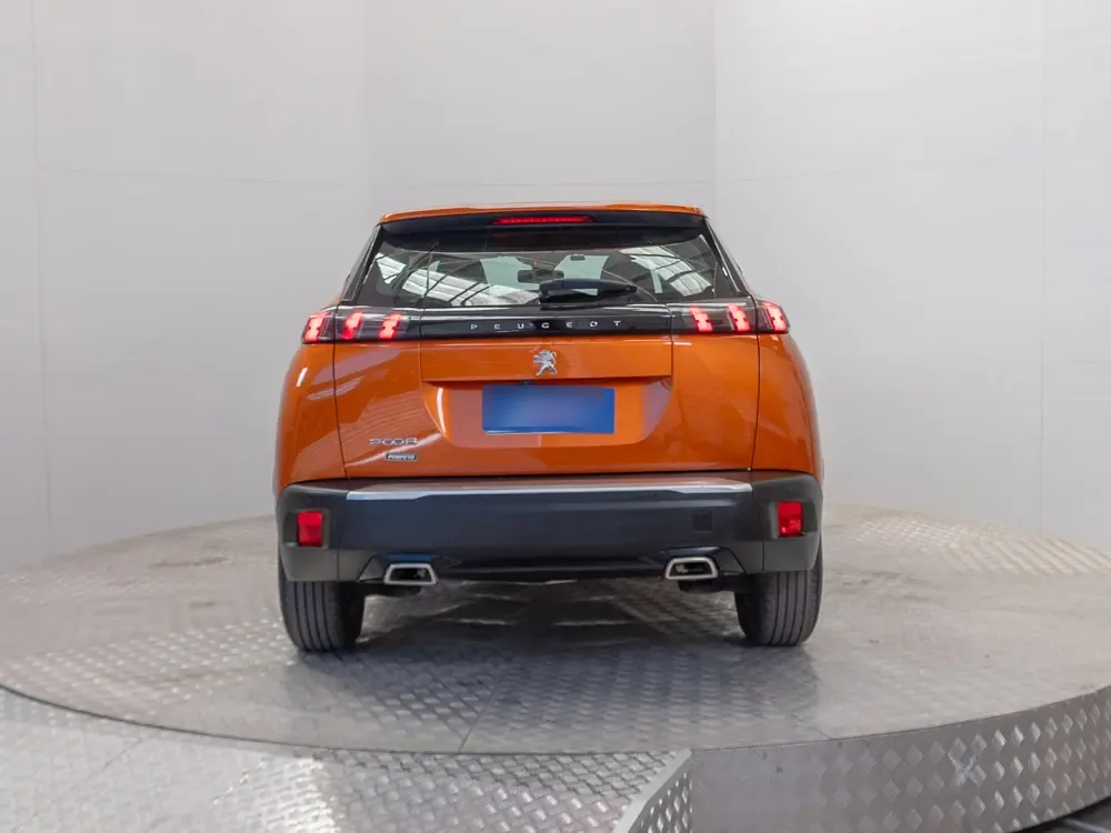 Peugeot 2008 1.2 Active Pack Puretech 130 Mt año 2024