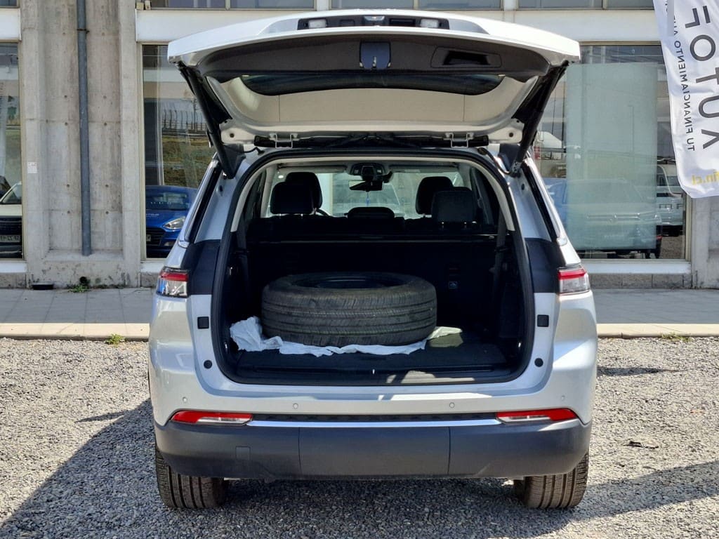 Jeep Grand Cherokee Limited año 2023