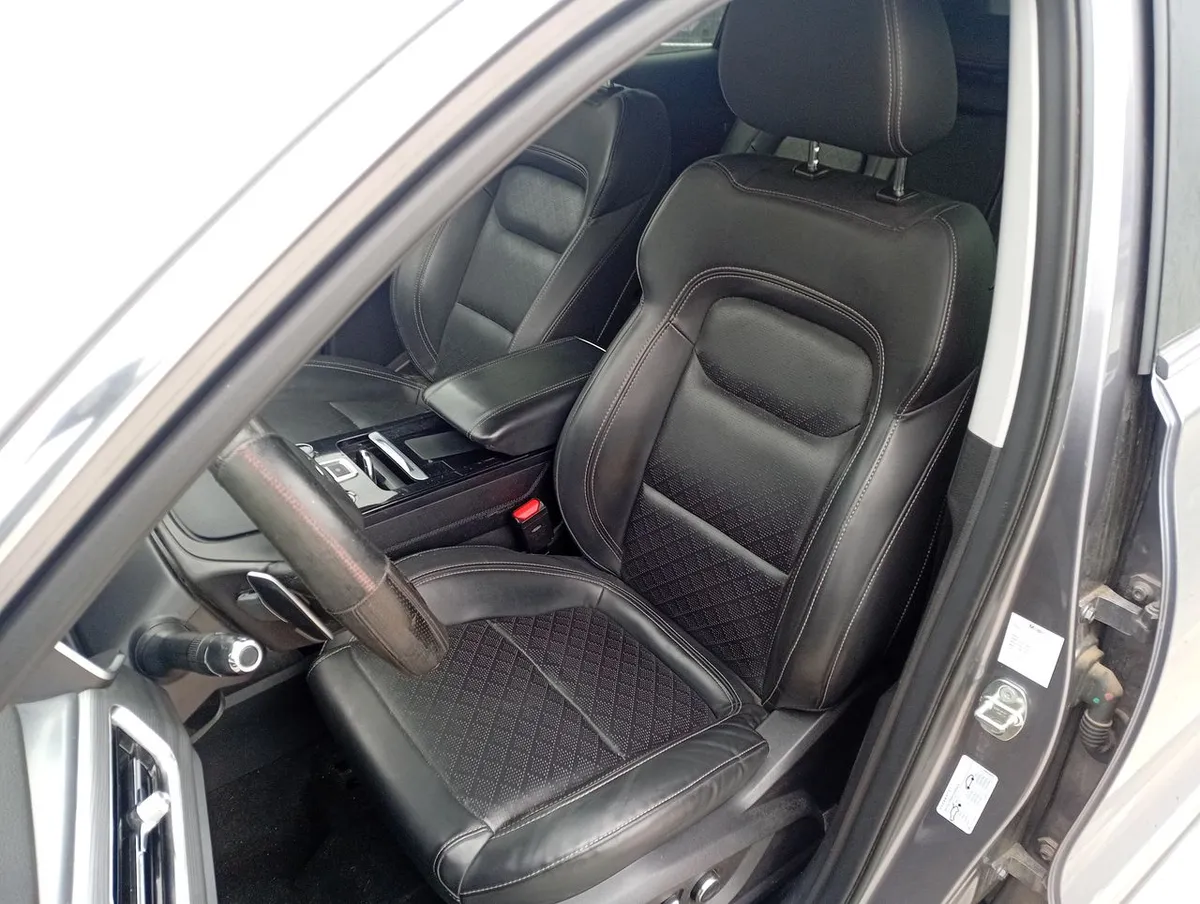 Chery Tiggo 8 Pro 1.6 Tgdi Glx 4x2 Euro6 Dct At 5p año 2023
