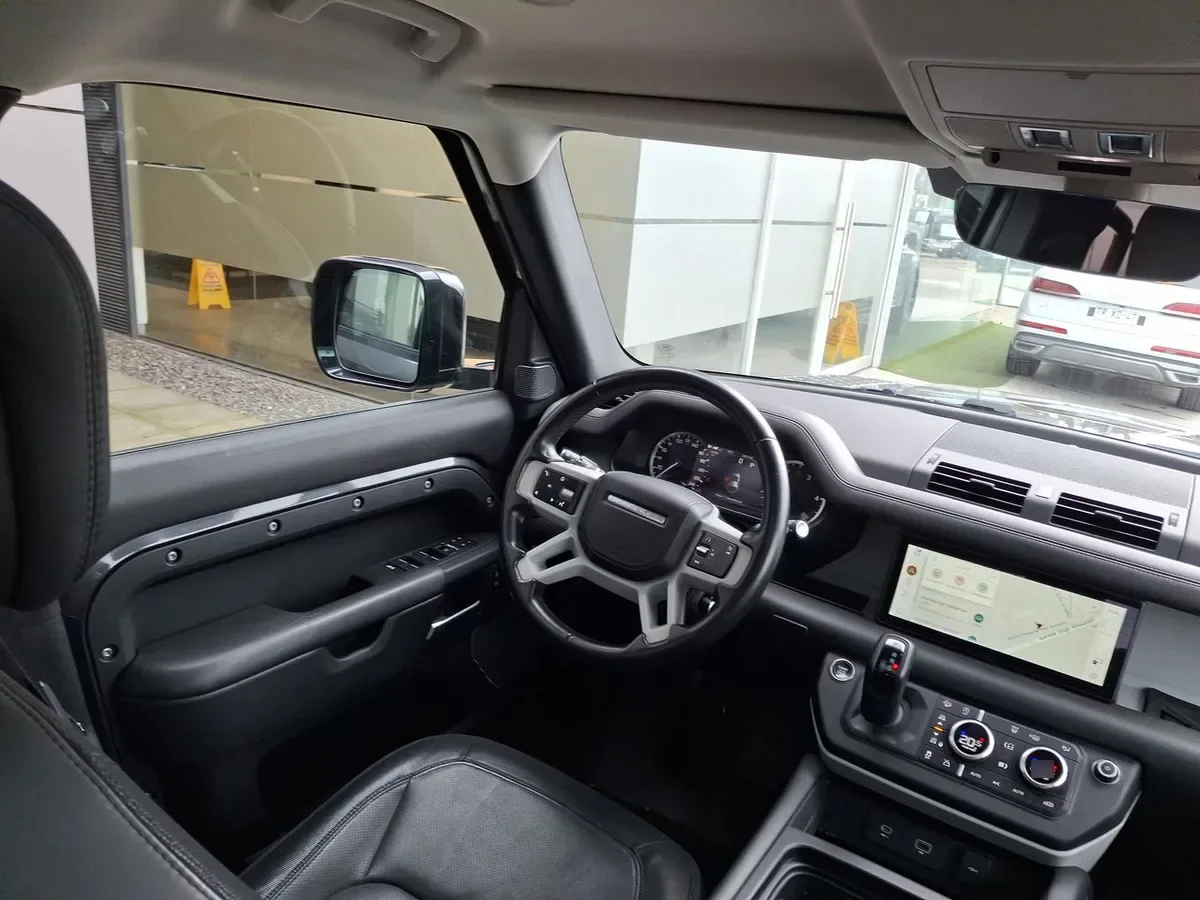 Land Rover Defender 3.0 110 X-Dynamic S Diesel 4x4 300hp At 5p año 2023