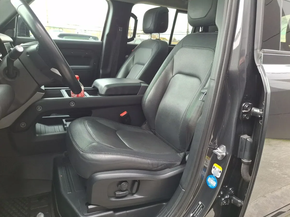 Land Rover Defender 3.0 110 X-Dynamic S Diesel 4x4 300hp At 5p año 2023