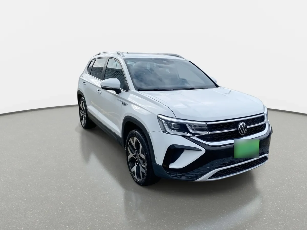 Volkswagen Taos 1.4 Tsi Highline 4x2 At 5p año 2024